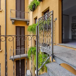 Central Studio Apts Milano-corso Magenta Daire